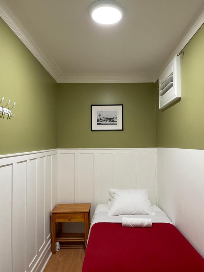Small Private La Bedroom W Wifi - Private Fridge - Ac Near Usc - Exposition Park - Usc Memorial Coliseum - Banc Of California Bmo Stadium - Downtown Angeles Dtla - Of Southern California Usc!!! Séjour chez l'habitant